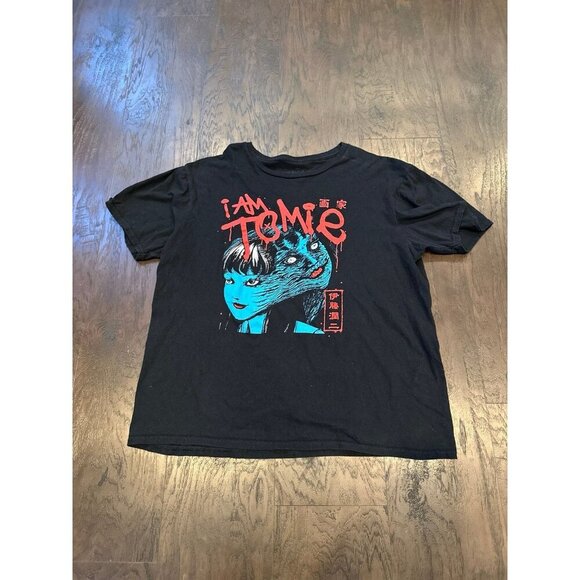 Hot Topic Junji Ito I am Tomie Horror Anime Manga Black Short Sleeve - Picture 1 of 2